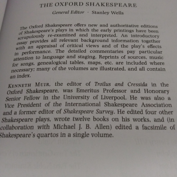 Macbeth & Troilus & Cressida DVDS & Book Bundle - Picture 5 of 6